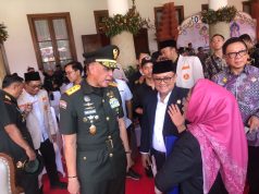 HUT ke-81 Provinsi Jawa Timur, Dekopinwil Jatim Ajak Gerakan Koperasi Perkuat Tata Kelola Koperasi Modern Berbasis Digital Ketua Dekopinwil Jatim saat menghadiri HUT Jawa Timur Ke-81
