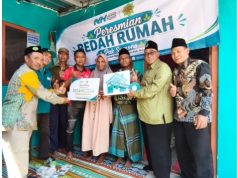 KSPPS BMT Mandiri Sejahtera dan Nurul Hayat Serahkan Rumah Layak Huni bagi Warga Bojonegoro
