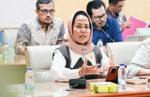 Sri Untari Dorong Koperasi Multi Pihak Jadi Ekosistem Usaha Inklusif di Jawa Timur Sri Untari dalam koordinasi Badan Pembentukan Peraturan Daerah (Bapemperda) DPRD Jatim bersama jajaran Organisasi Perangkat Daerah (OPD) Pemprov Jatim dan Kementerian Koperasi RI di Jakarta